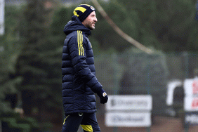 fenerbahce-kasimpasa-maci-antrenmanlarina-basladi-8SXBsLVx.jpg