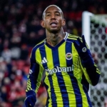 fenerbahcede-talisca-gelismesi-yildiz-oyuncu-kararini-verdi-ytFX2Y9S.jpg