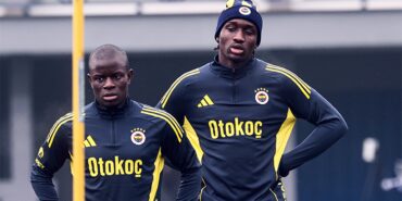fenerbahcede-yeni-transfer-antrenmana-cikti-genclerbirligi-maci-hazirliklari-tamamlandi-eCJlXgKd.jpg