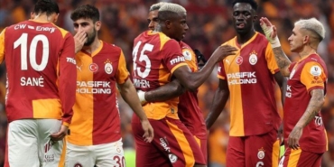 galatasarayda-beklenen-ayrilik-menajeri-tesislere-geldi-bYwAT5pY.jpg