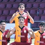 galatasarayda-beklenmeyen-ayrilik-yakin-CHvGs9xL.jpg