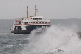 guney-marmarada-bazi-feribot-seferleri-olumsuz-hava-kosullari-nedeniyle-iptal-edildi-uUCrxiR4.jpg