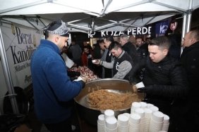 inegol-belediyesinin-kandil-gelenegi-lazlar-camiinde-devam-etti-AZKvvicl.jpg