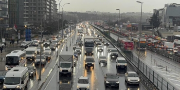 istanbulda-trafik-yogunlugu-yuzde-89a-kadar-cikti-bnpty9Ut.jpg