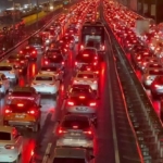istanbulda-trafik-yogunlugu-yuzde-90a-ulasti-yollar-kipkirmizi-EbtZC1lC.jpg