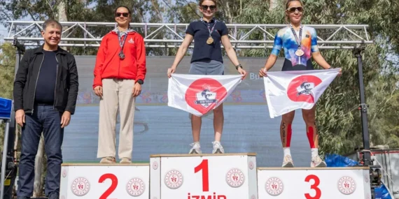 izmir-duatlonu-turkiye-kupasi-nefes-kesti-PF8EDH7u.webp