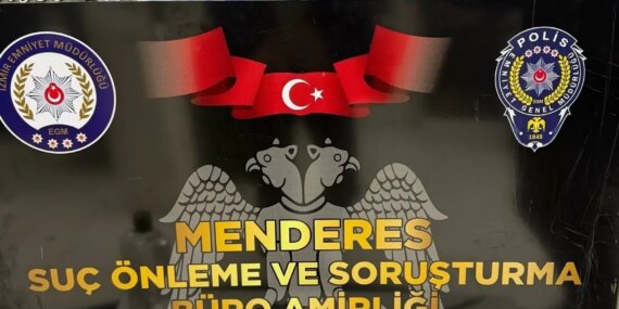 izmirde-uyusturucu-operasyonu-1-gozalti-O1hdRTzn.jpg