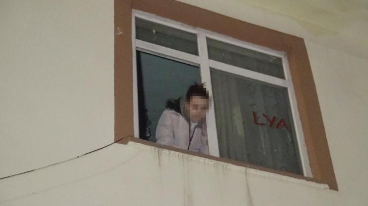 kapiyi-uzerine-kilitleyip-kacti-genc-kadin-pencereden-yardim-istedi-iwI9z4yJ.jpg