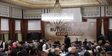 konya-buyuksehirden-buyuklerimizle-sevgi-sofrasi-programi-W8m1QgJq.jpg
