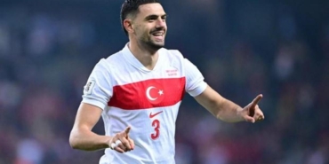 merih-demiral-gonullere-taht-kurdu-her-gun-iftar-sofrasi-kurduracak-e2I3OMqF.jpg