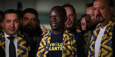 ngolo-kantenin-fenerbahceye-transferi-fransiz-basininda-bazi-hikayeler-zaman-alir-BwvqybIM.jpg