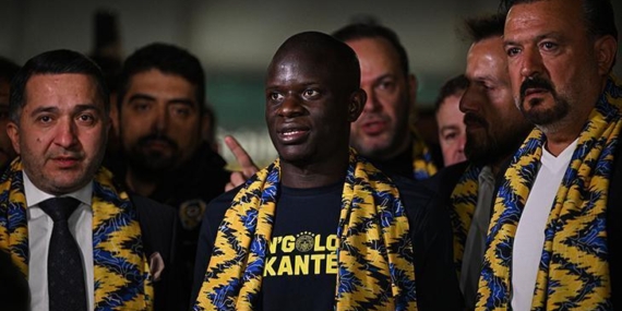 ngolo-kantenin-fenerbahceye-transferi-fransiz-basininda-bazi-hikayeler-zaman-alir-BwvqybIM.jpg