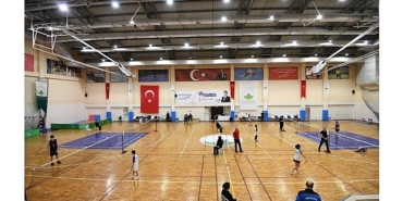 osmangazide-badminton-heyecani-zirveye-tasti-Ih5NVje9.jpg