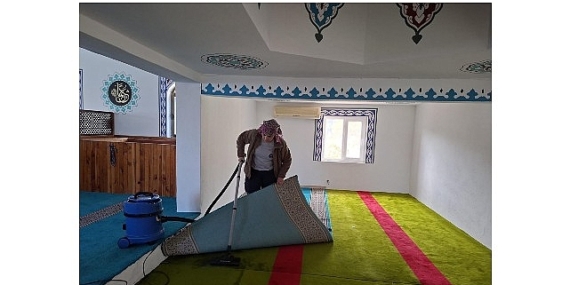 ramazan-oncesi-camilerde-temizlik-yapildi-UH6PAZFA.jpg