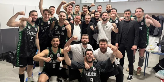 sakarya-buyuksehir-basketbol-play-offta-MGxyvbQJ.webp