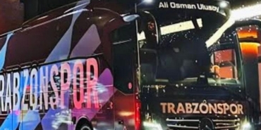 samsunda-trabzonspor-otobusune-saldiri-baskan-ertugrul-dogandan-aciklama-geldi-G7wlpRMf.jpg