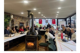 sehit-yakinlari-ve-gazilerle-gonul-bulusmasi-m9ReAnww.jpg