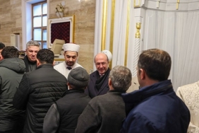 selcukluda-berat-kandili-manevi-bir-iklimde-ihya-edildi-gkbd1DNZ.jpg