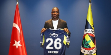 sidiki-cherif-ile-ilgili-flas-itiraflar-fenerbahceye-transferi-E7Mx9c3X.jpeg