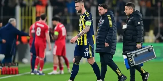 skriniardan-fenerbahceyi-yikan-haber-tedesconun-tum-planlari-alt-ust-oldu-Vit3GpAF.webp