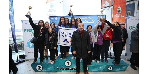 spor-festivalinde-satranc-musabakalari-nefes-kesti-P8M4eaeQ.jpg