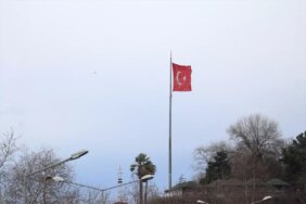 trabzonda-ruzgar-hayati-olumsuz-etkiledi-te8JKOkz.jpg