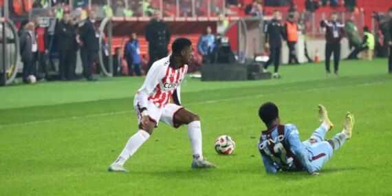 trabzonspor-samsunsporu-3-0-yendi-hA7QJ4JH.jpg