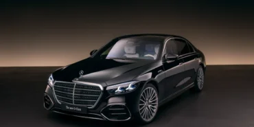 yeni-mercedes-benz-s-serisi-tanitildi-bir-nesildeki-en-buyuk-guncelleme-UxlOxtcm.webp