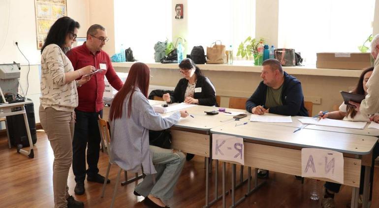 Komşuda dengeler değişti Rusya yanlısı çıkışlarıyla bilinen Radev iktidara yürüyor