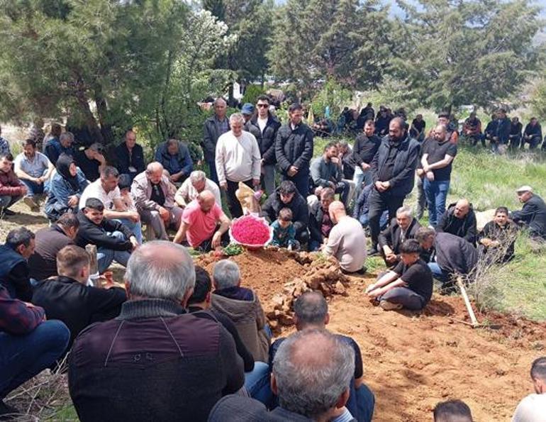 Gelin ve damat düğün günü hayatını kaybetti Düğün yemeğini cenaze evine dağıttılar