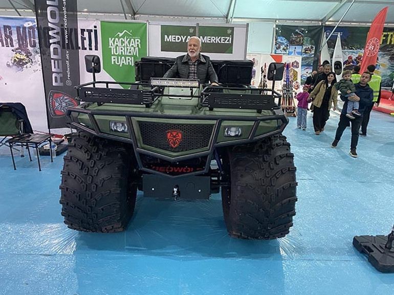 Rusyada alamayınca Türkiyede ürettiler: Suda yüzüyor, dağları aşıyor Araç ilgi patlaması yaşadı