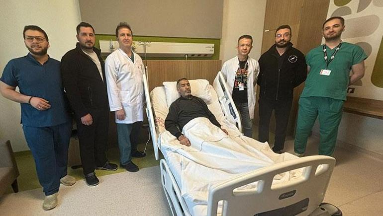 Yıllardır bir bebek gibi karnında taşıyordu Gaziantep’te 30 dakikada 8 kiloluk böbrek operasyonu