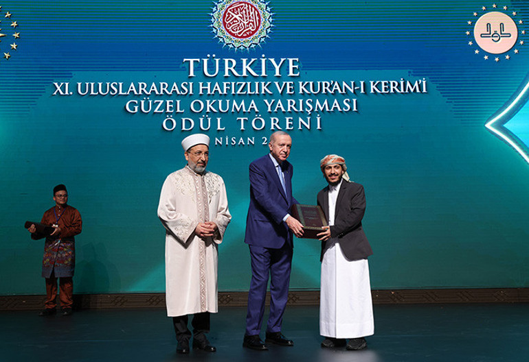 Cumhurbaşkanı Erdoğan: Dünya 3 maymunu oynuyor