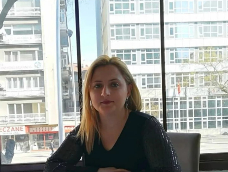 Gülhan Börülce’yi altınları için öldürülmüştü Komşu çift hakim karşısına çıktı... Su içme bahanesiyle içeri girmiş