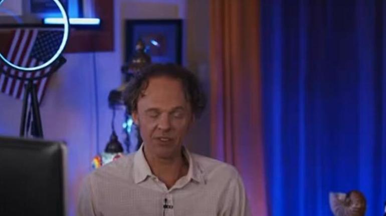 3 saatlik gizemli yayın, tüyler ürperten sözler ABDli UFO araştırmacısı David Wilcock şüpheli şekilde öldü: Teker teker kayboluyorlar