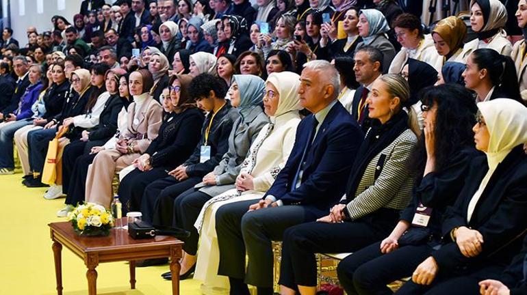 Emine Erdoğan, Rami Çocuk ve Sanat Bienalinin açılışına katıldı