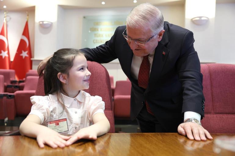 Bakan Güler şehit ve gazi çocuklarına seslendi: Sizler bu ülkenin en kıymetli hazinelerisiniz