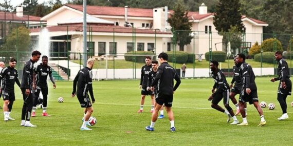besiktas-corendon-alanyaspor-maci-hazirliklarini-surdurdu-1776768034581.jpg