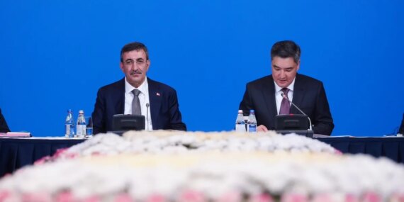 cevdet-yilmazdan-turkiye-kazakistan-ekonomik-isbirligi-mesaji-1776252513923.jpg