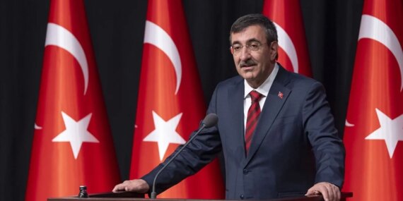 cumhurbaskani-yardimcisi-yilmaz-mart-ayi-is-gucu-istatistiklerini-degerlendirdi-1777454989934.jpg