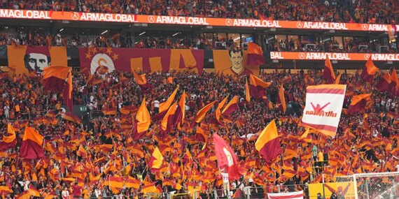 galatasaraydan-taraftara-acik-antrenman-karari-1777307288651.jpeg