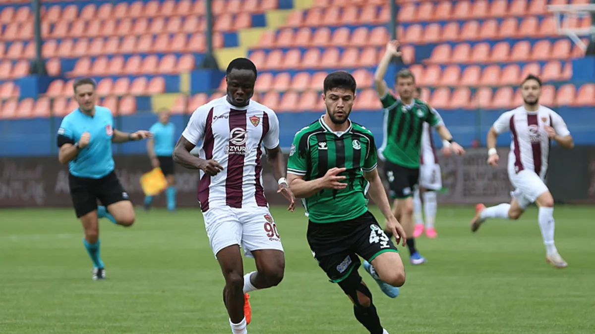 hatayspor-sakaryaspor-macinda-kazanan-yok-1776516446150.jpeg
