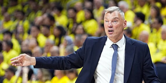 sarunas-jasikevicius-macin-genelinde-cok-iyi-oynadigimizi-dusunuyorum-1777414798946.jpg