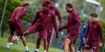 trabzonspor-goztepe-macinin-hazirliklarini-surdurdu-1777571689104.jpg