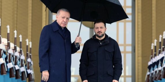 ukrayna-zelenskiy-turkiyede-putin-ile-gorusmeye-hazir-1776617197246.jpg