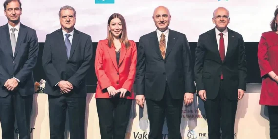 15-milyar-euroluk-kalkinma-finansmani-anlasmasi-1778268243794.jpeg