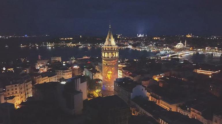 Galata Kulesi’nde anlamlı mesaj Havadan çekilen görüntüler hayran bıraktı