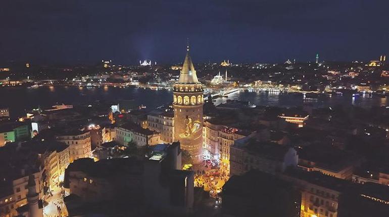 Galata Kulesi’nde anlamlı mesaj Havadan çekilen görüntüler hayran bıraktı