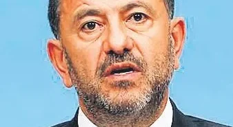 adaylik-icin-veli-agbabaya-1-milyon-euro-verdim-1778273085686.jpeg