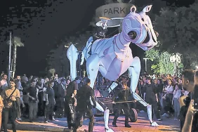 antalya-uluslararasi-tiyatro-festivali-basladi-1778452544466.jpeg